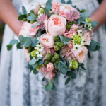 Brautstrauß für Hochzeit in Tracht